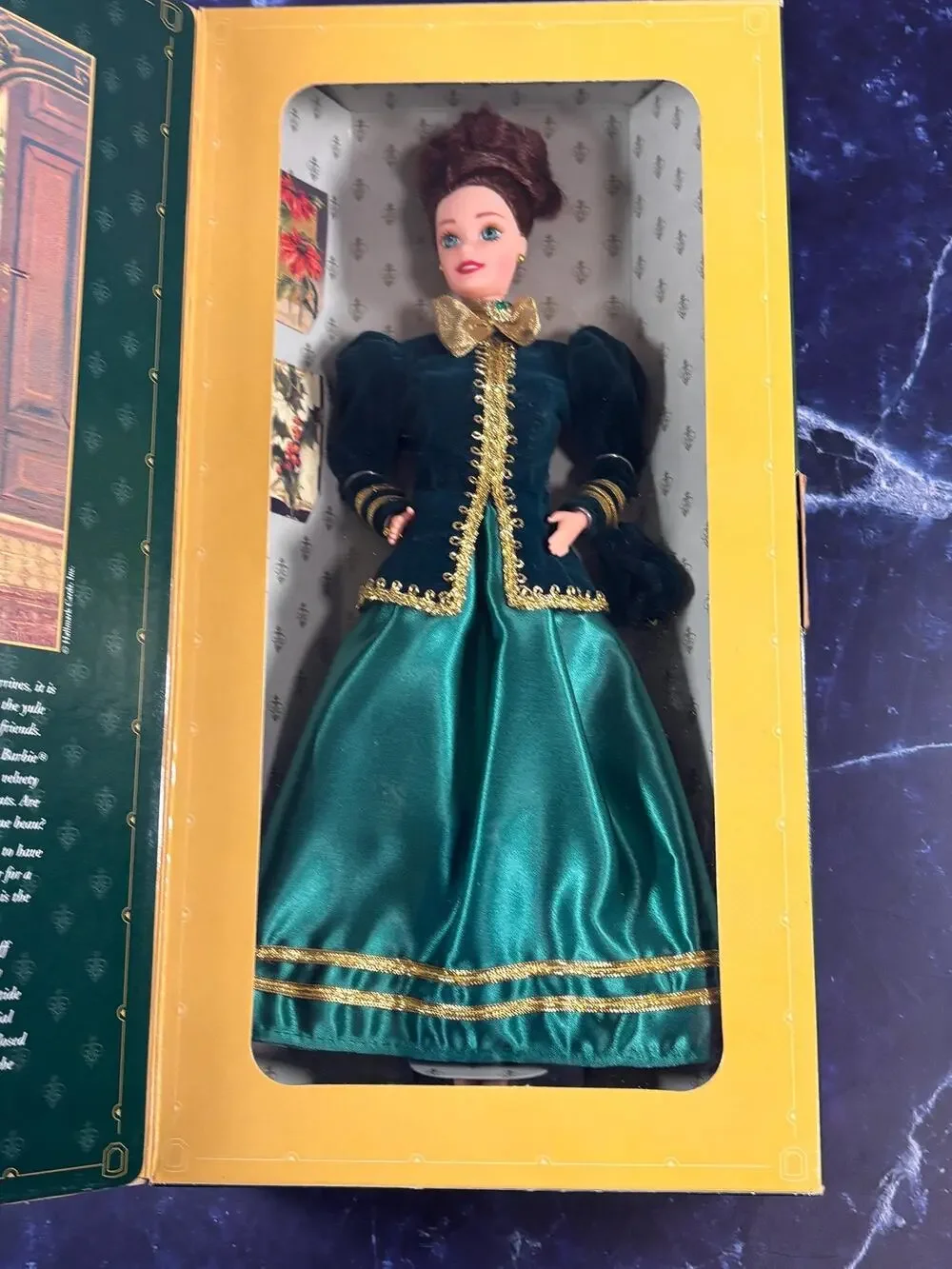 Yuletide Romance Barbie Hallmark Special Edition Doll 1996 Mattel 15621 Vintage